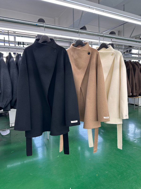 Palto de lână pentru femei cu guler înalt, lână dublă față, lungime regulată, mâneci Raglan, închidere cu nasturi pe un rând, stil minimalist casual coreean