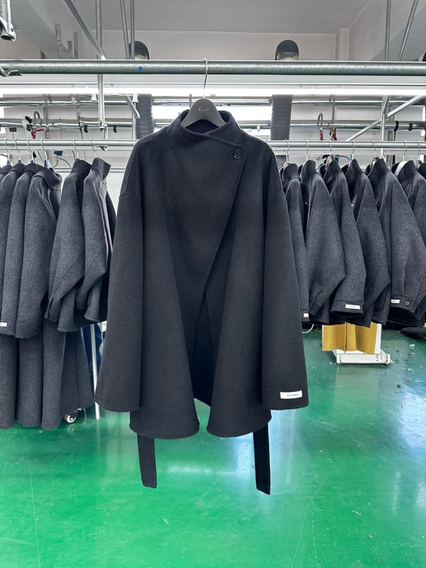 Palto de lână pentru femei cu guler înalt, lână dublă față, lungime regulată, mâneci Raglan, închidere cu nasturi pe un rând, stil minimalist casual coreean