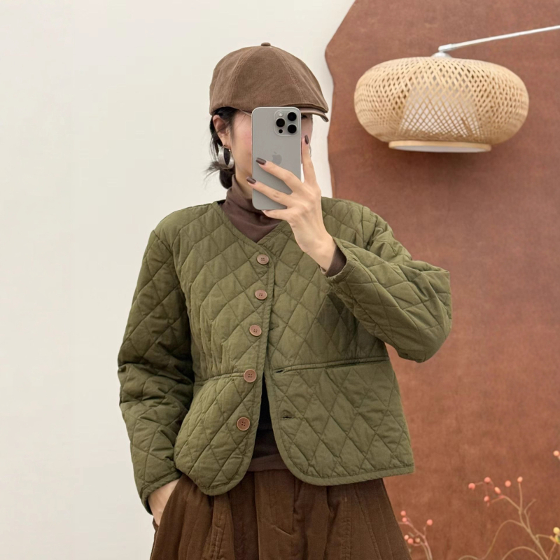 Jachetă damă quilted din bumbac, ușoară, scurtă, mâneci lungi, decolteu rotund, stil literar retro, material din bumbac 70–80%