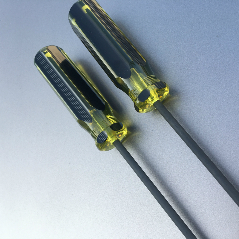 Κατσαβίδι για ραπτικές μηχανές, μαγνητικό, από χρωμιο-βάνadium χάλυβα CR-V, λαβή PVC, κεφαλές επίπεδης και σταυρικής μορφής