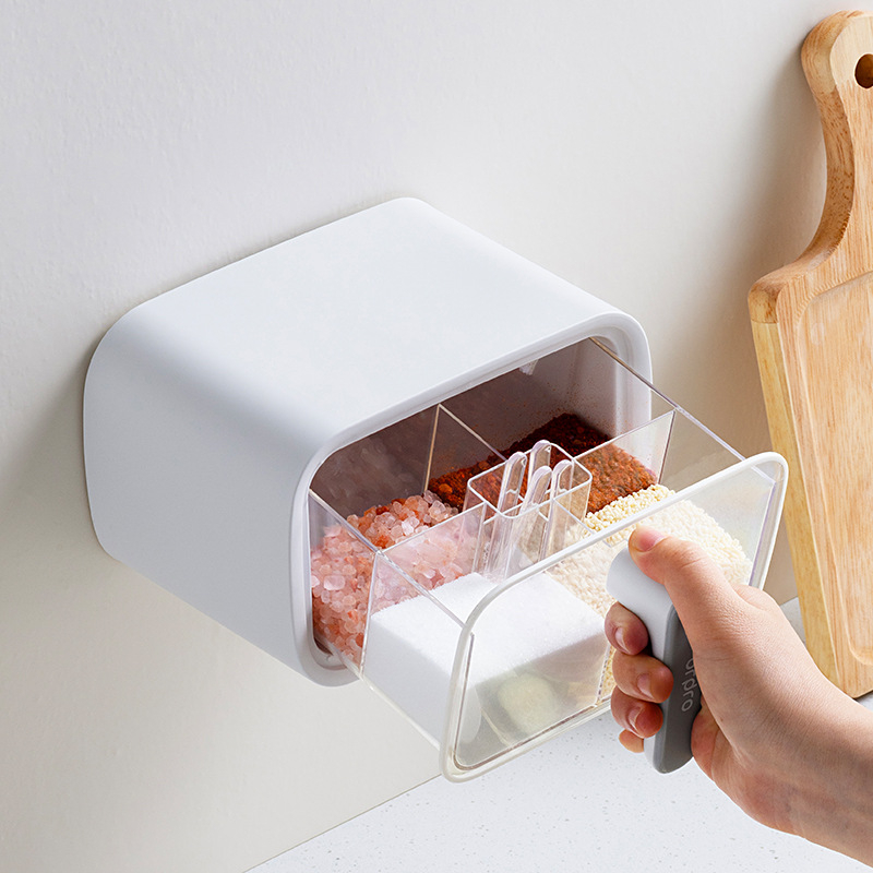 Falra szerelhető fűszertároló doboz, zárható, nedvességálló, integrált több rekesz a szilárd fűszerekhez, műanyag, testreszabható