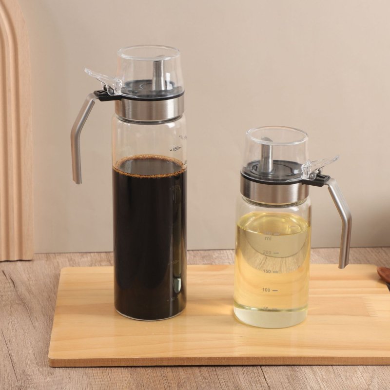 Γυάλινο μπουκάλι λαδιού με ενσωματωμένη βούρτσα, για ρίψη λαδιού, μοντέρνο μινιμαλιστικό στυλ, τυπωμένο λογότυπο