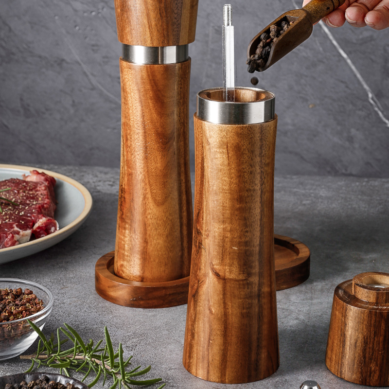 Set de râșnițe pentru piper din lemn de acacia, cu nucleu ceramic, funcționare manuală