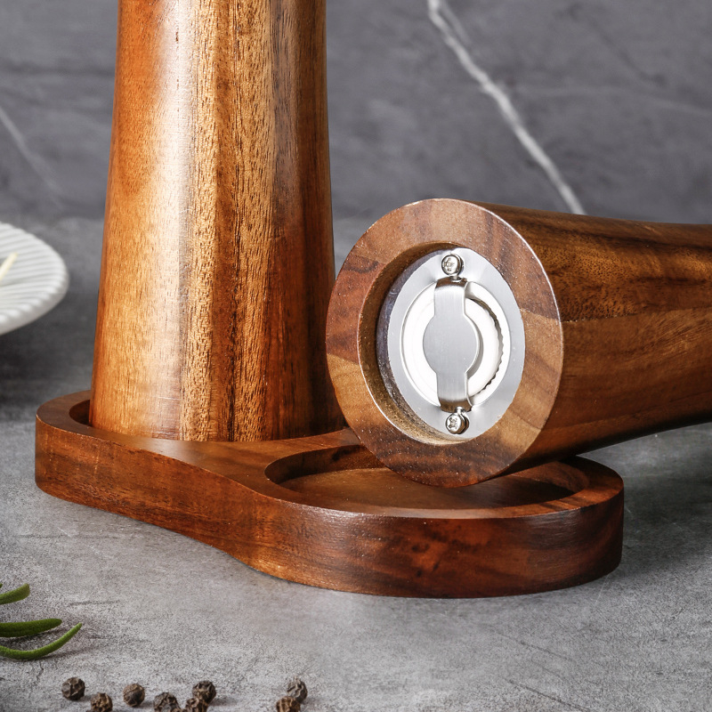 Set de râșnițe pentru piper din lemn de acacia, cu nucleu ceramic, funcționare manuală