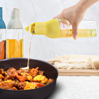 Sticlă de ulei din sticlă cu pulverizator acționat prin apăsare și deschidere/închidere automată. Potrivit pentru ulei, sos de soia și oțet. Material: sticlă; Brand: Dashun glass; Personalizare logo disponibil; Stil: modern minimalist.