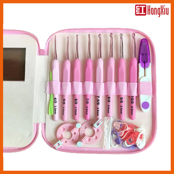 Horgolótű készlet puha markolattal és PU táskával (100 db • 350 g • Márka: Red embroidery • Licencelt magánmárka: Igen)