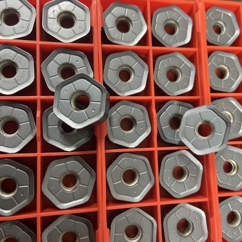 Lama de frezat CNC, unghi de 45°, model HNGX0906ANSN-R, pentru prelucrarea oțelului, oțelului inoxidabil și fontă.