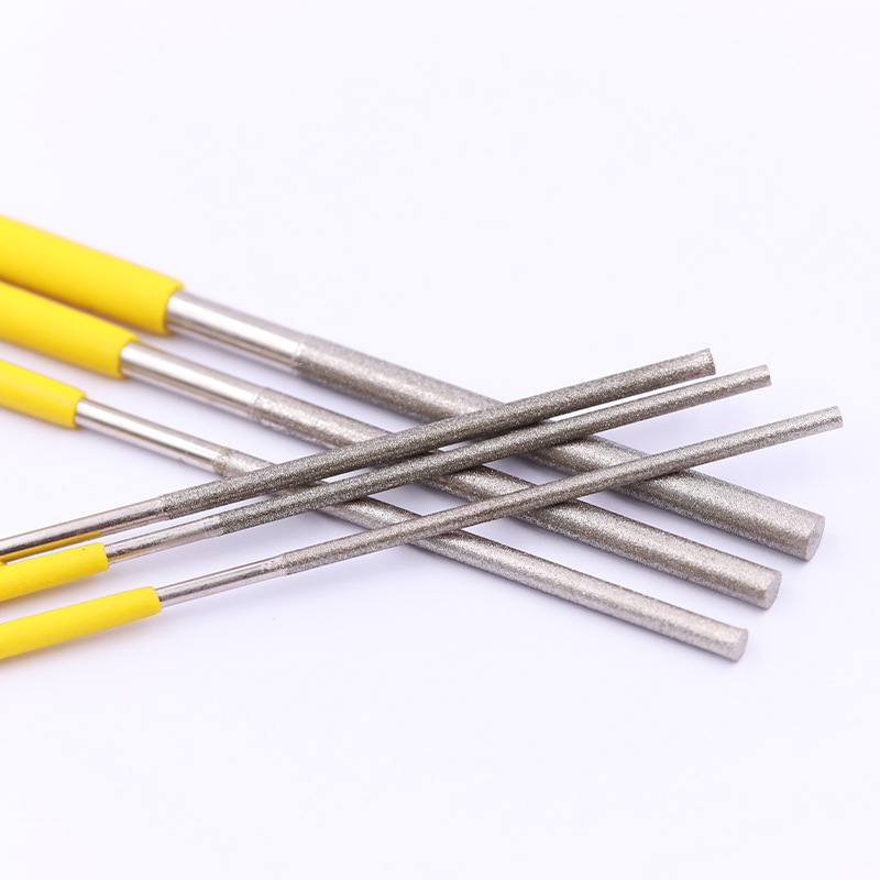 Șlefuitor cilindric diamantat electroplacat pentru lustruirea găurilor interne ale matrițelor; Brand Delling; Modele: 1×160, 1.2×160, 1.5×160, 1.7×160; Material: abraziv oțel aurit; Personalizare: Disponibilă