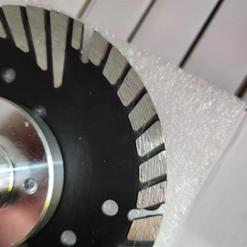 Cosmic Front flánzos gyémánt vágó lap gránit és márványhoz, cápafog, háromszög hullám, forrópréselt, modell 115