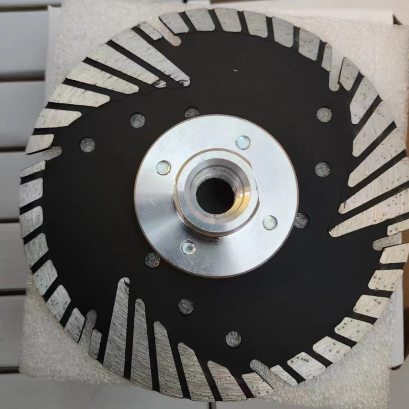 Cosmic Front flánzos gyémánt vágó lap gránit és márványhoz, cápafog, háromszög hullám, forrópréselt, modell 115