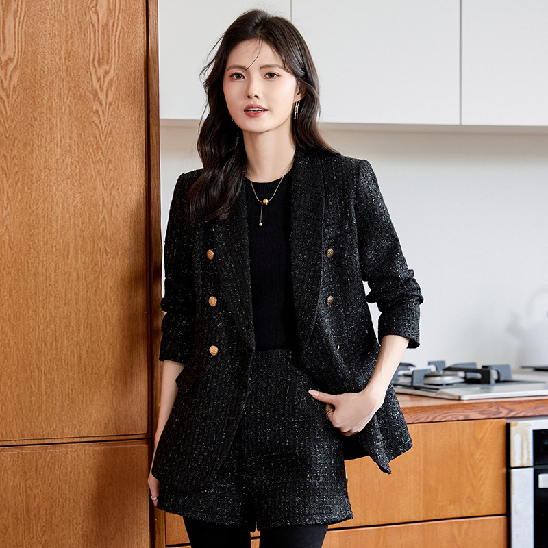 Női Chanel-stílusú blézeres kosztüm, karcsú szabás, dupla gombsor, zakó gallér, hosszú ujjú, poliészter-elasztán keverék