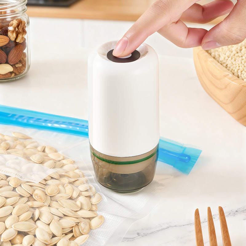 Ručni vakuumski aparat za hranu, model K01, 5W, baterija 500mAh, USB napajanje