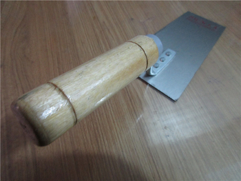 Lopată pentru montarea plăcilor de podea, lamă 65Mn, mâner din lemn, Hongfeng