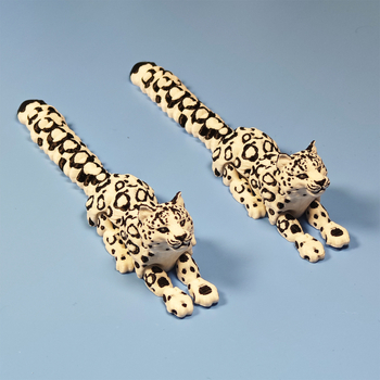 3D ispisana figura snježnog leoparda, moderni umjetnički stil, PLA materijal