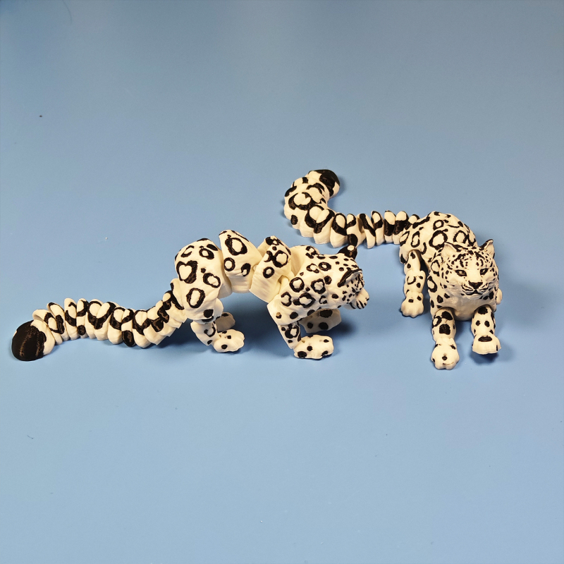 3D ispisana figura snježnog leoparda, moderni umjetnički stil, PLA materijal