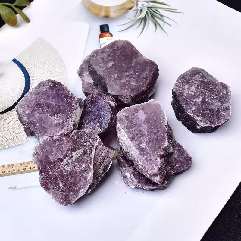 Eșantion mineral de cristal cu formă geometrică, stil modern minimalist, pentru învățare și colecție