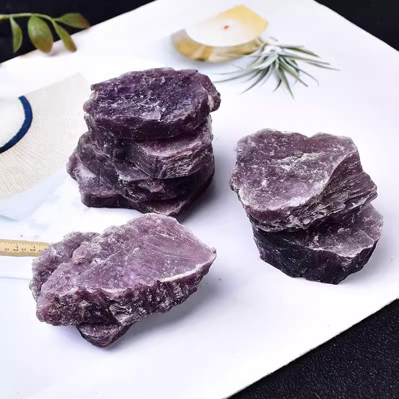 Eșantion mineral de cristal cu formă geometrică, stil modern minimalist, pentru învățare și colecție