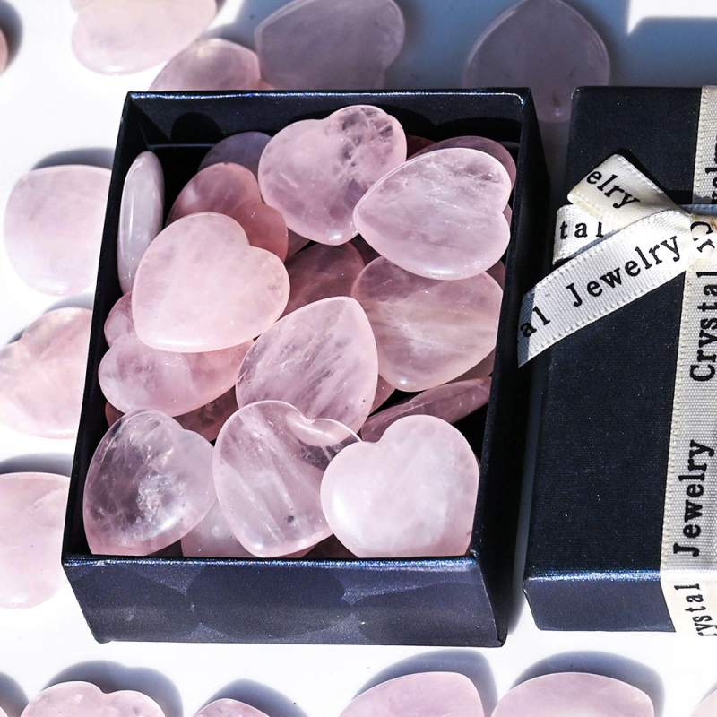 Κρύσταλλος χαλαζίας σε σχήμα καρδιάς, λαξευμένο διακοσμητικό σε κουτί δώρου, σειρά boxed, προέλευση Donghai County, Lianyungang