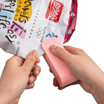 Clip de sigilare portabil pentru alimente, FKJ-002, cod de bare 6941788213067, lansare în 2025, stil modern minimalist.