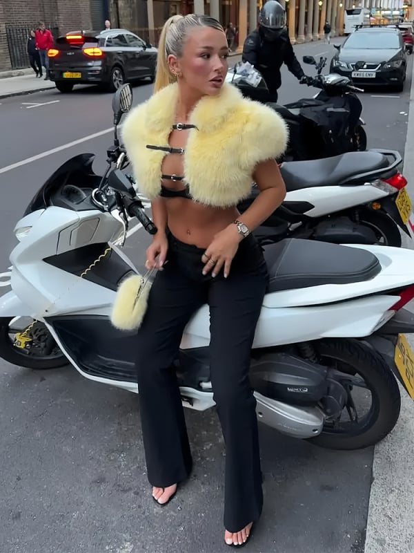 Palton din blană artificială cu guler rever, lungime ultra-scurtă, mâneci 3/4, croi lejer