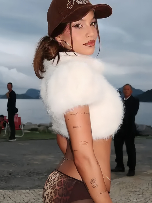 Palton din blană artificială cu guler rever, lungime ultra-scurtă, mâneci 3/4, croi lejer