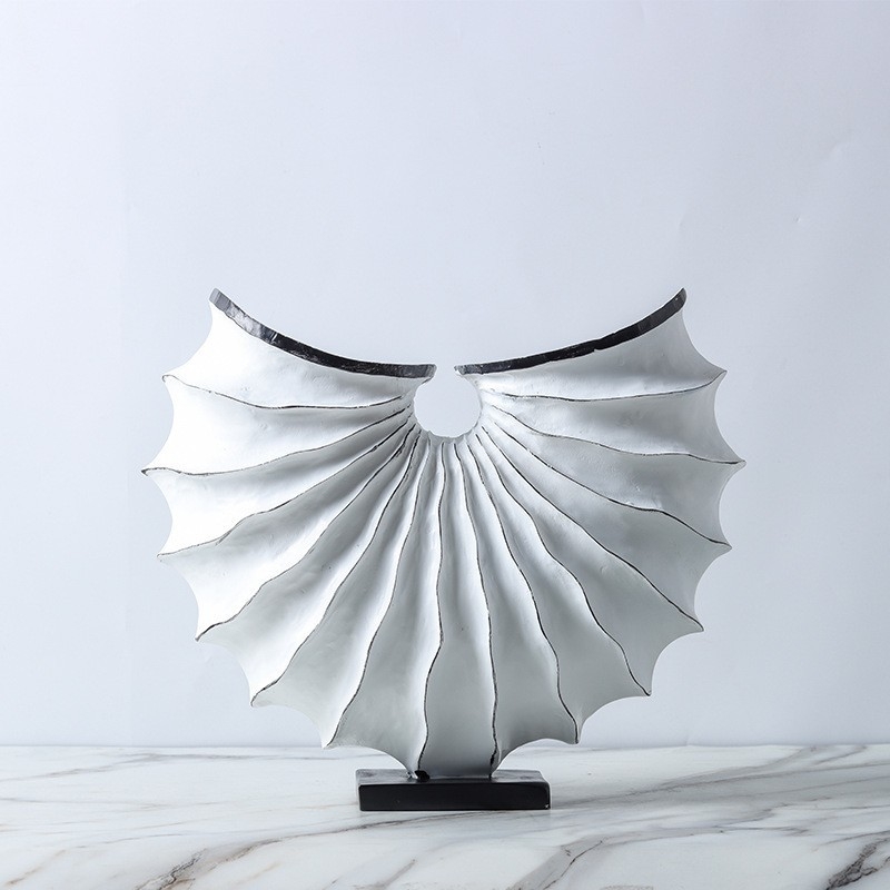 Geometrijski ukras od smole – oblik školjkastog prstena, moderni minimalistički stil, Back Garden