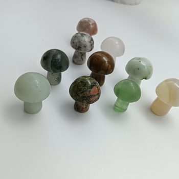 Кристално миниатюрно гъбено микропейзажно декоративно изделие – Lovc, модерен минималистичен стил, суров кристал, категория: суров кристал, опаковка: PP торба