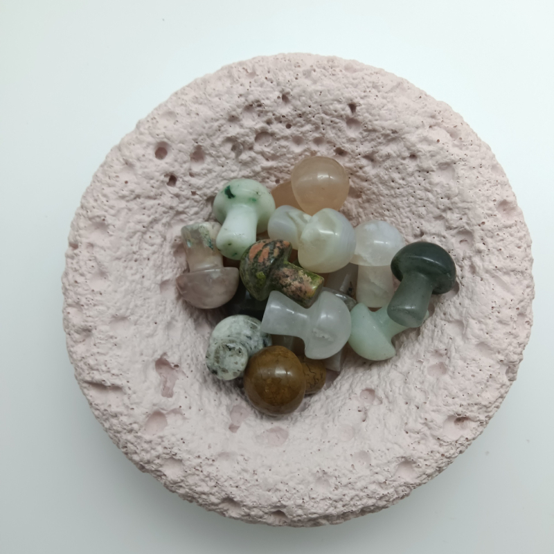 Кристално миниатюрно гъбено микропейзажно декоративно изделие – Lovc, модерен минималистичен стил, суров кристал, категория: суров кристал, опаковка: PP торба