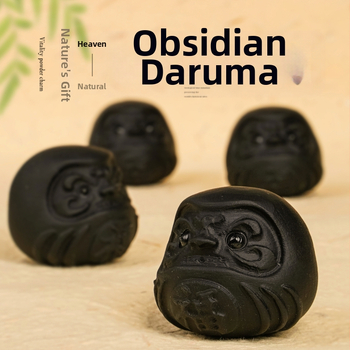 Prirodni kristalni obsidijan Daruma — ručno držani ukras