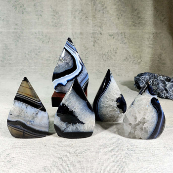 Ornament din crystal geode – stil geometric modern minimalist, cristal de cuarț roz, ambalaj PP în pungă