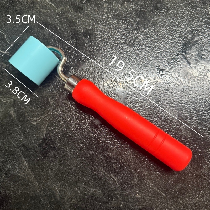 Ravna plastična pritiskna kolut za spojeve tapeta (Model OU-656; Materijal: plastika; Oblik: ravno; Primjena: pritiskanje spojeva tapeta)