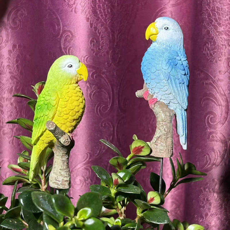 Papagáj virágcsokor dekorfigura, szintetikus gyanta, rajzfilmszerű stílus, Pengba márka, állat dekor