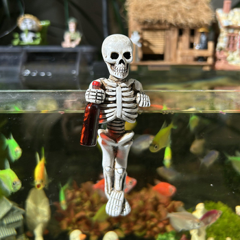 Halloween lubanja od smole – dekorativni ukras za vrt i dom