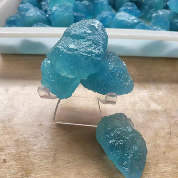 Dekoratív nyers kristály kő aromaterápia diffúzorhoz, Xuanxi crystal márka, anyag: drágakő, kategória: nyers kristály kő, csomagolás: karton, stílus: modern egyszerűség.