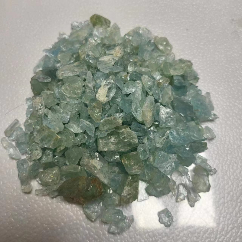 Dekoratív nyers kristály kő aromaterápia diffúzorhoz, Xuanxi crystal márka, anyag: drágakő, kategória: nyers kristály kő, csomagolás: karton, stílus: modern egyszerűség.