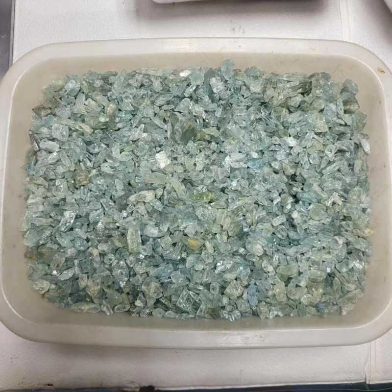 Dekoratív nyers kristály kő aromaterápia diffúzorhoz, Xuanxi crystal márka, anyag: drágakő, kategória: nyers kristály kő, csomagolás: karton, stílus: modern egyszerűség.