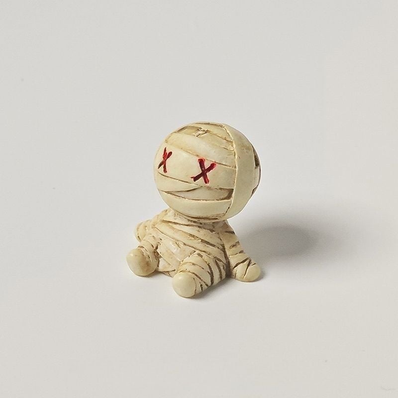 Gyanta Halloween asztali dísz: rajzfilmszerű múmia és szellem; Anyag: gyanta; Stílus: rajzfilm; Ajándék: születésnap; Ünnepek: Karácsony