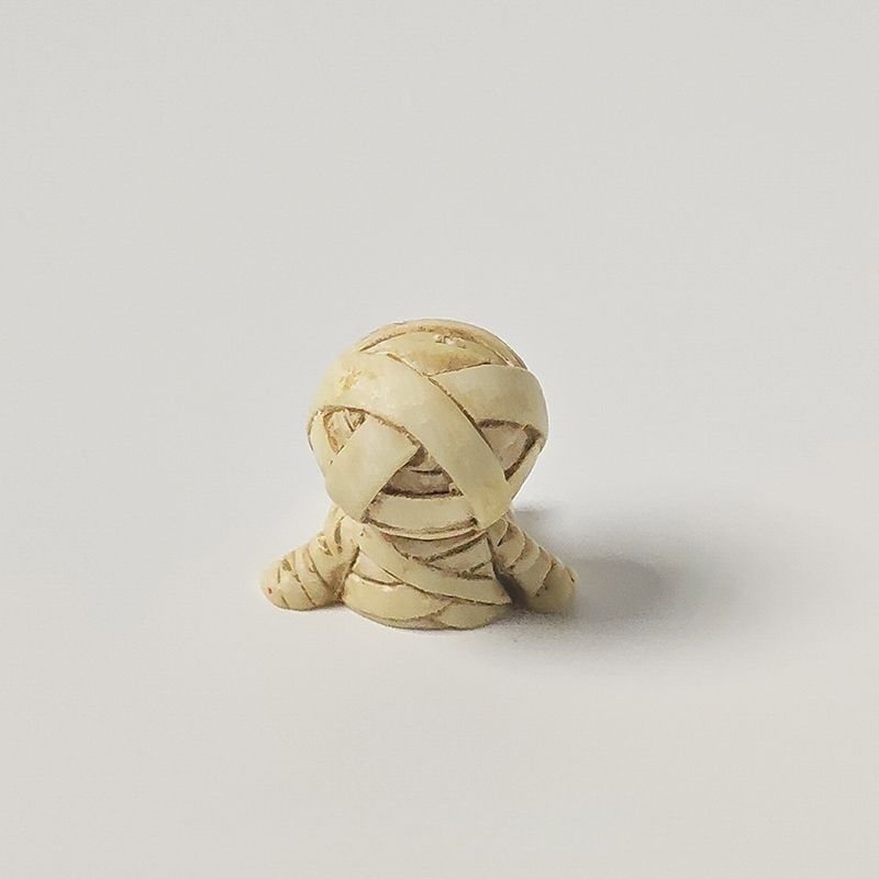 Gyanta Halloween asztali dísz: rajzfilmszerű múmia és szellem; Anyag: gyanta; Stílus: rajzfilm; Ajándék: születésnap; Ünnepek: Karácsony