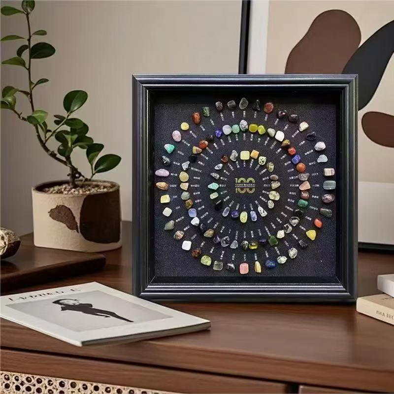 Geometrijski okvir za minerale uzorke s odvojivim kamenjem – kristalna dekoracija, moderni minimalistički stil