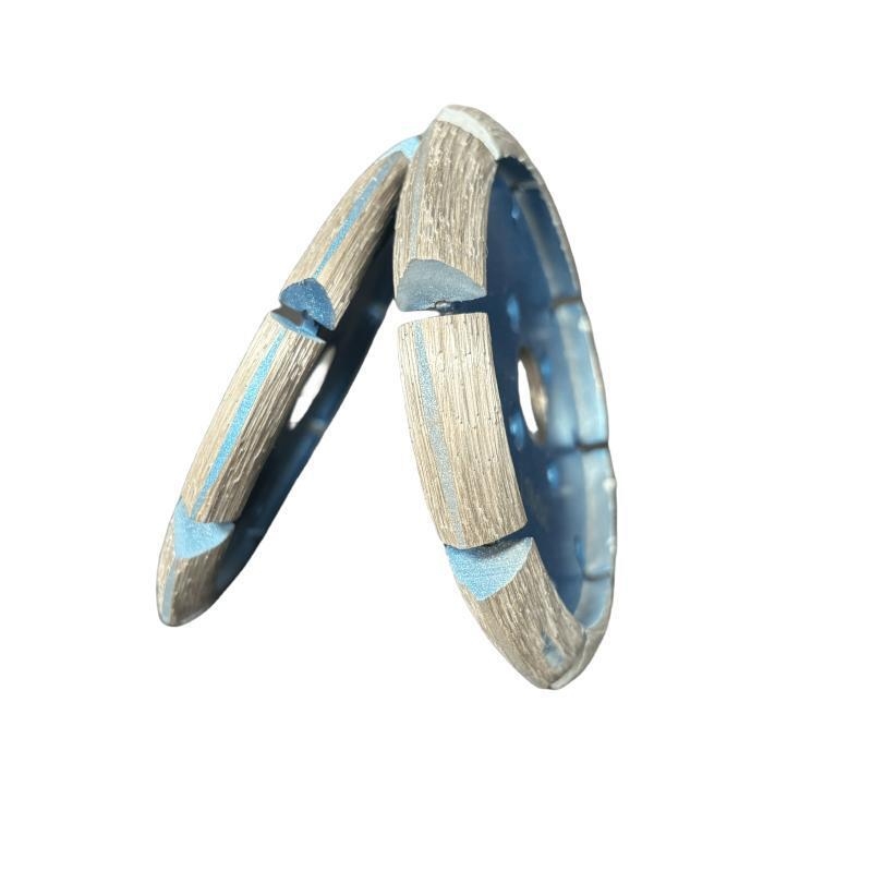 Gyémánt vágókorong sarokcsiszolóhoz – V alakú, vastagodott, kőre és betonpadlókhoz, szinterezett