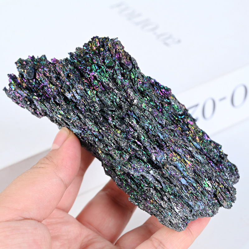 Geometrijski mineralni kristal – SiC sirovi kamen, obrazovni uzorak, kućna dekoracija (Kod proizvoda X20466)