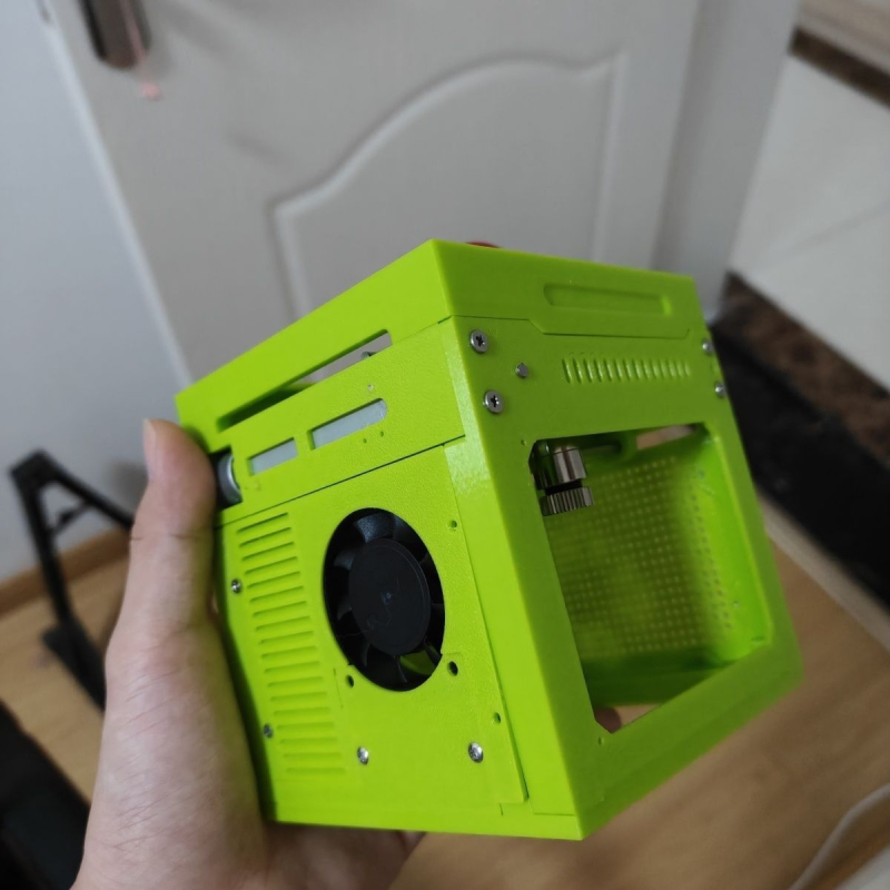 Starlight 4S lézergravíró gép, teljes tartozékkészlet, kiváló precizitású gravírozás