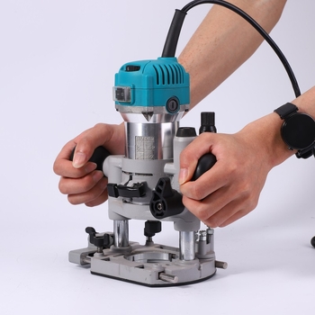 Otthoni elektromos famegmunkáló gép: él- és szélsimítás, marás, cannelás és gravírozás furatokkal — 220V hálózati ellátás, dugaszolható áramforrás, AC 50–250V / DC 50–250V