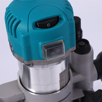 Otthoni elektromos famegmunkáló gép: él- és szélsimítás, marás, cannelás és gravírozás furatokkal — 220V hálózati ellátás, dugaszolható áramforrás, AC 50–250V / DC 50–250V