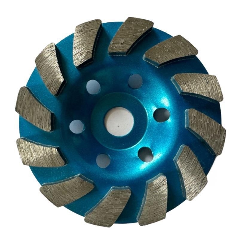 Dijamantni disk za kutnu brusilicu, za obradu betona, cementnih podova, zidova i marmora; sinteriziran