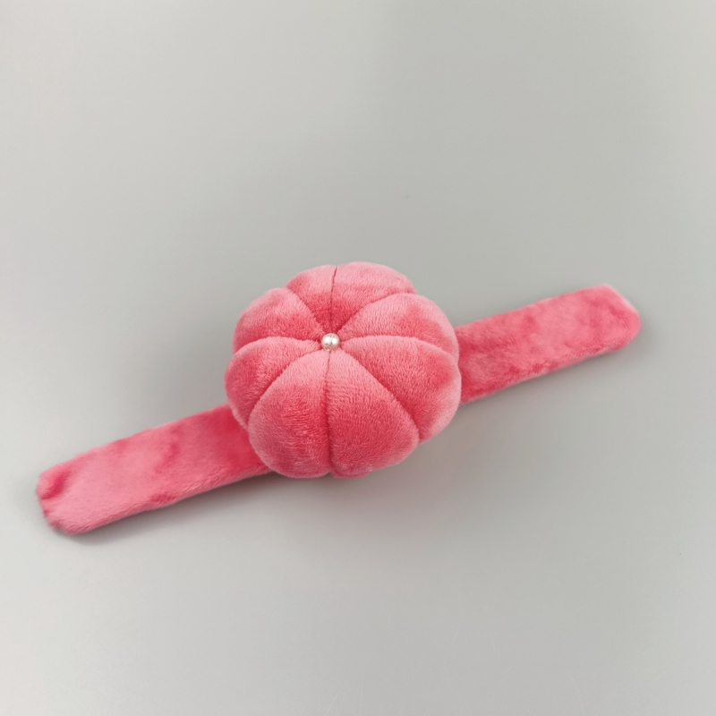 Etui za igle s podesivim kaišem za zglob, stojeći dizajn, ručno izrađeno, poliester, približno 39 g