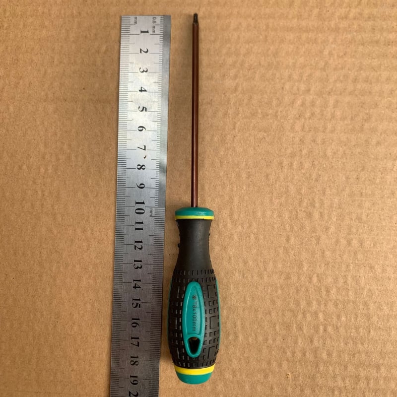 S2 ειδικό κατσαβίδι με μαγνητικό και μονωμένο χειρισμό, πλαστική λαβή, βάρος 50