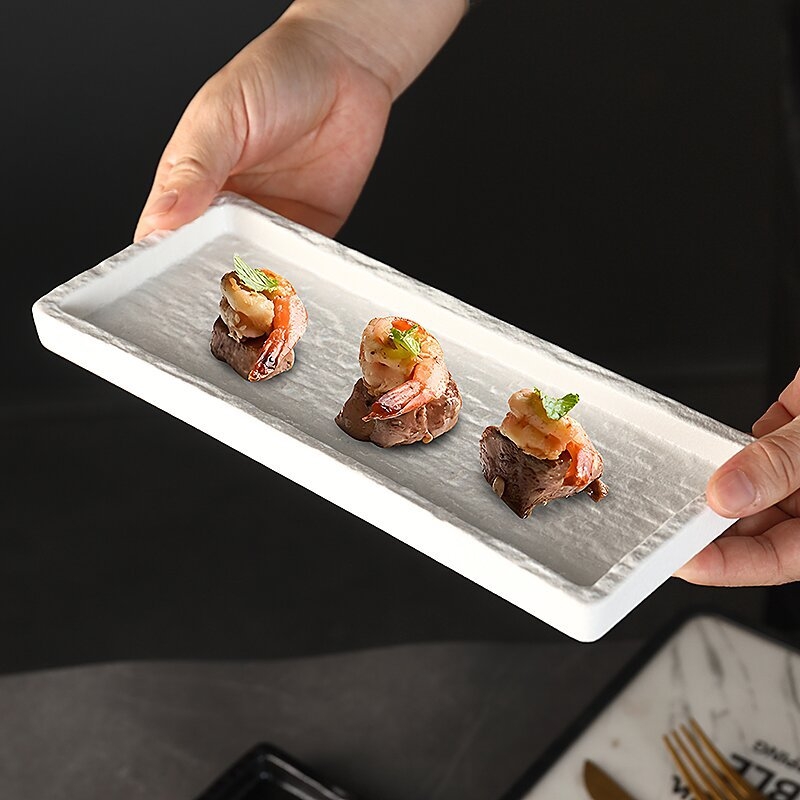 Porcelanski pravokutni tanjur za japansku kuhinju – posuda za sushi i desert, modernistički minimalistički stil, pogodna za mikrovalnu, prilagodljiva