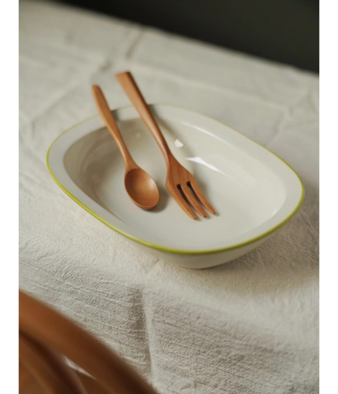 Porcelanski pleh za pečenje - moderna jednostavnost, jednostavan stil