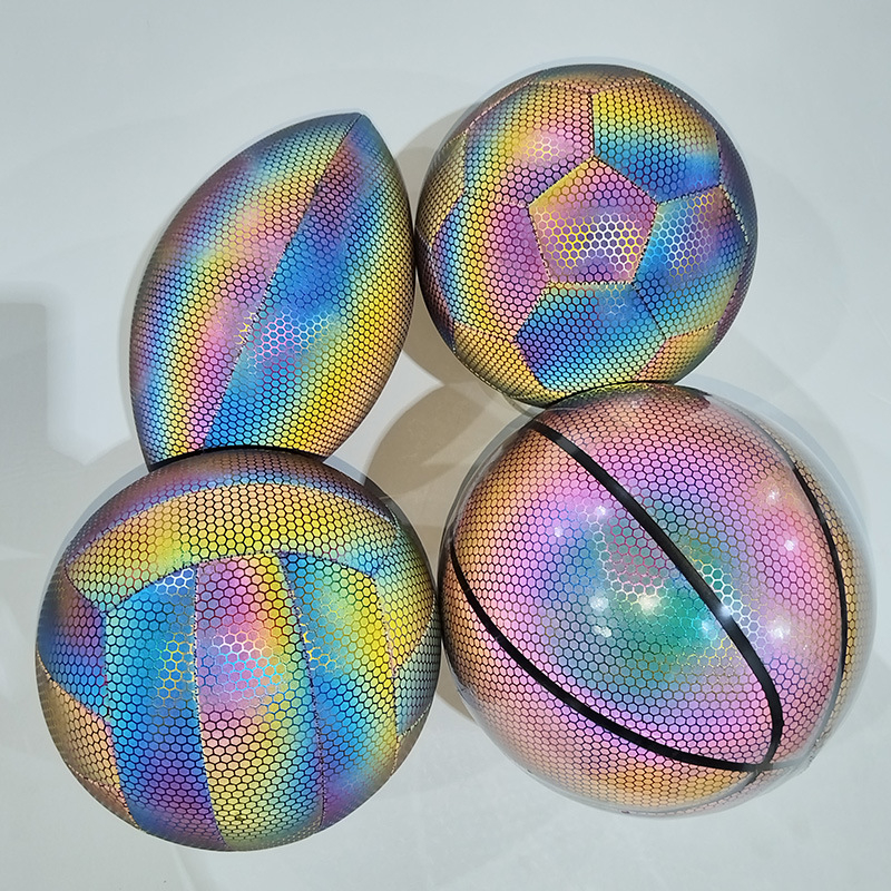 Futbolska lopta No.5 od PU, šivana strojem, reflektivna površina, pogodna za treninge i utakmice nogometa, košarke i odbojke.